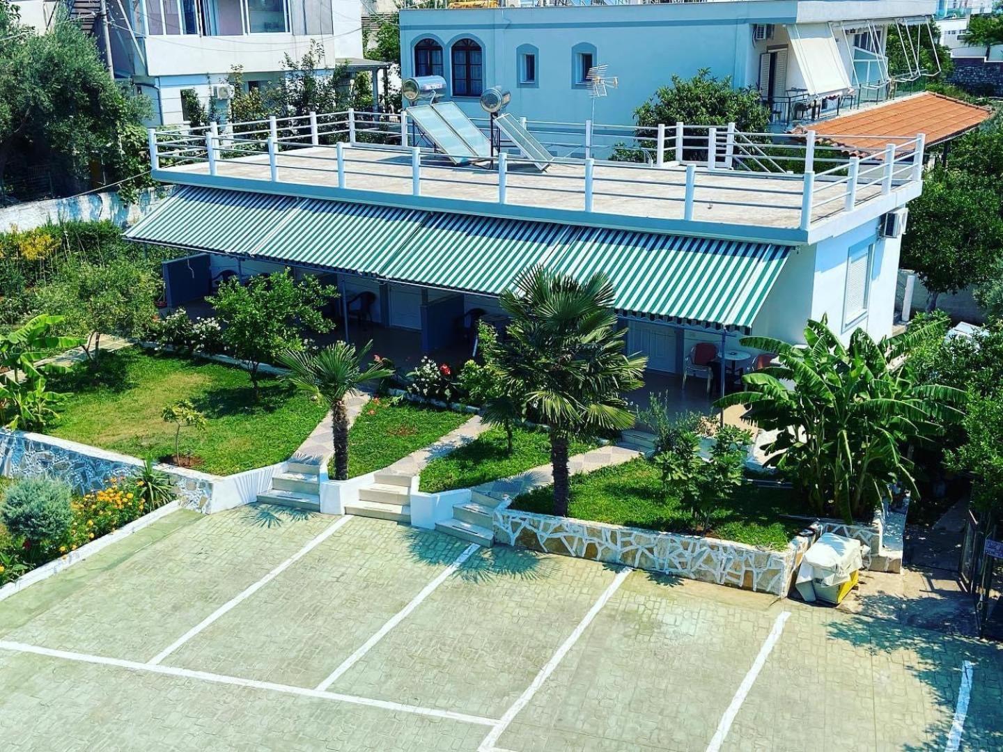Yard Paradise Hotel Dhërmi