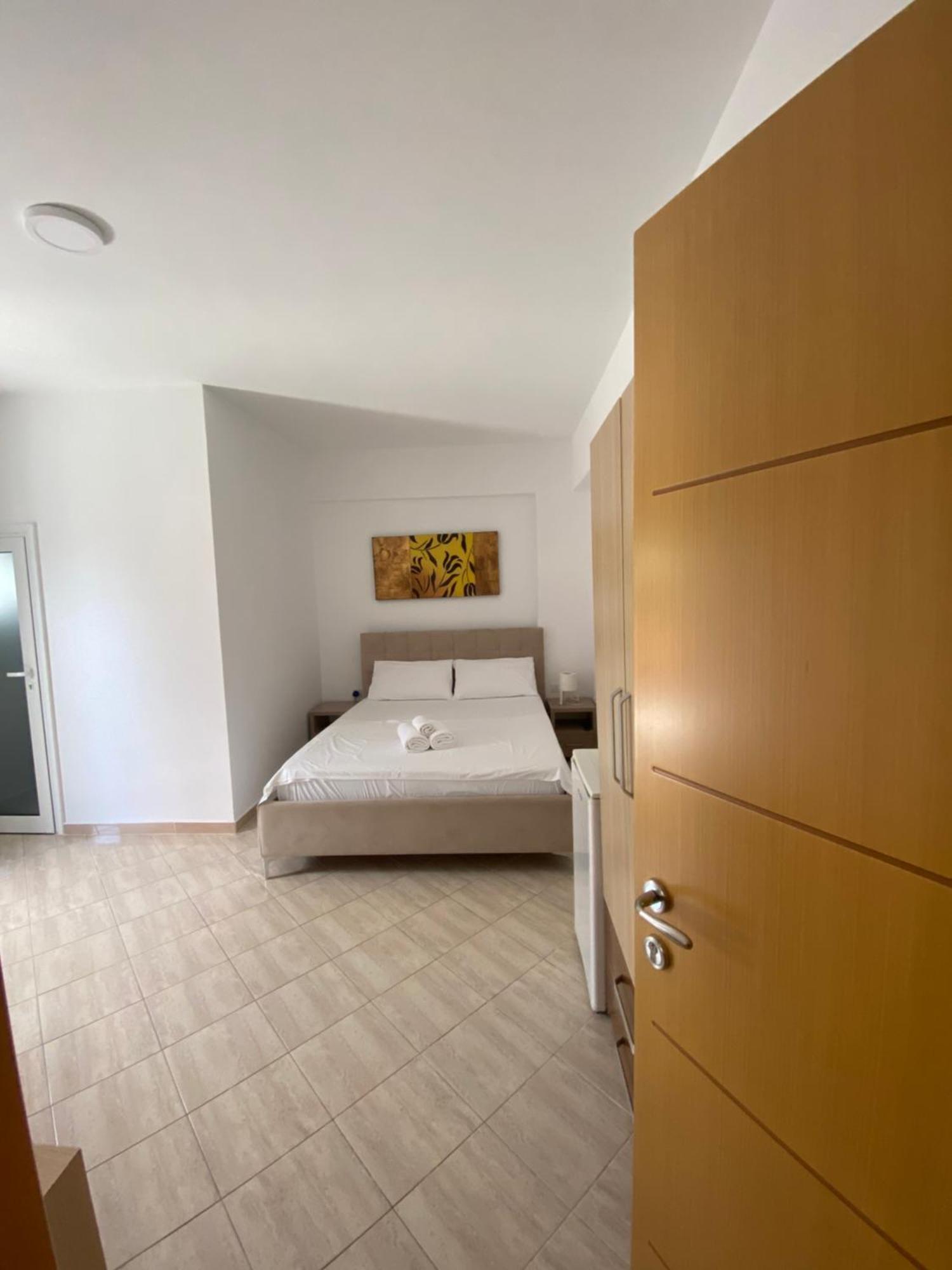 Yard Paradise 3* Dhermi